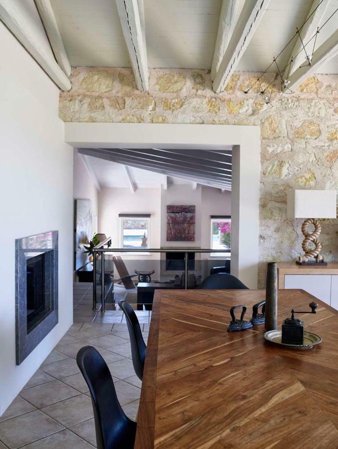 Villa Ioli- Beachfront Luxury Residence Igumeníca Kültér fotó